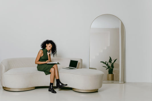 How to Build Wealth While Balancing Your 9-5